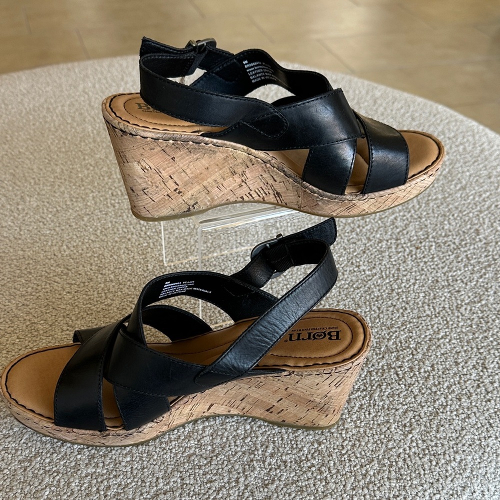NWT BORN handcrafted footwear Black Leather Wedge Sandals
